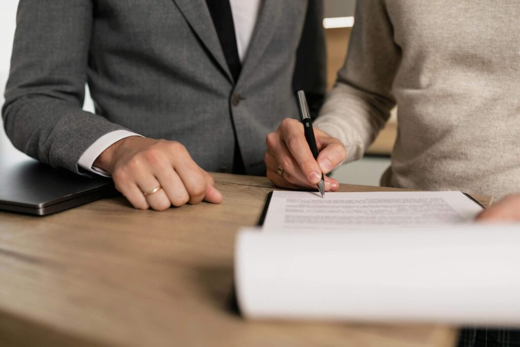 Notary vs. Lawyer